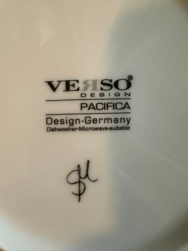 Kleiner Vintage Teller Fliege