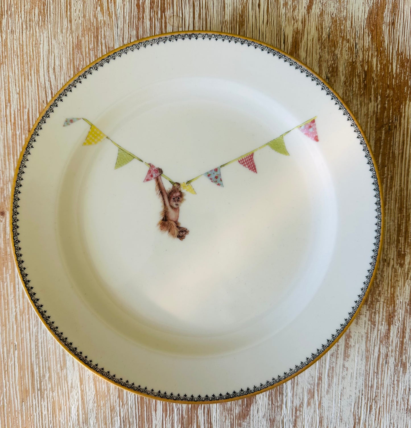 Kleiner Teller Gorilla Bunting